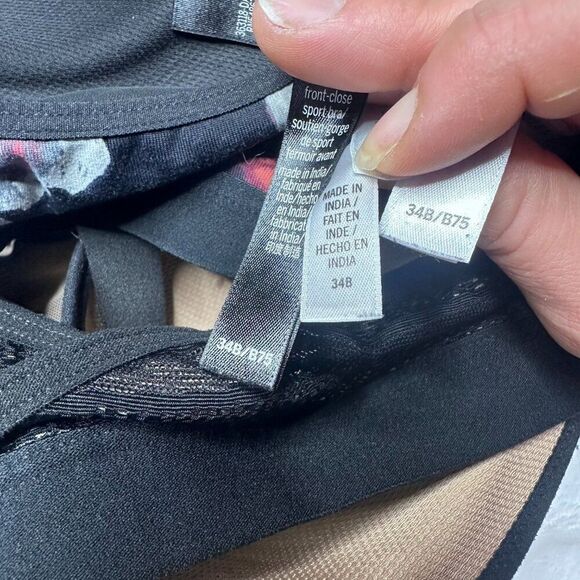 Victoria's Secret Sport bras bundle 34b - Picture 10 of 10